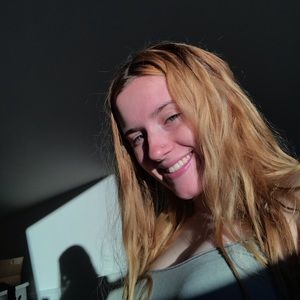 Meet your Posher, Abigail